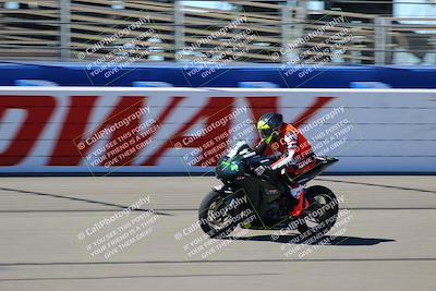 media/Jun-25-2022-Fastrack Riders (Sat) [[296e527623]]/Level 1 and RDS/Start Finish/